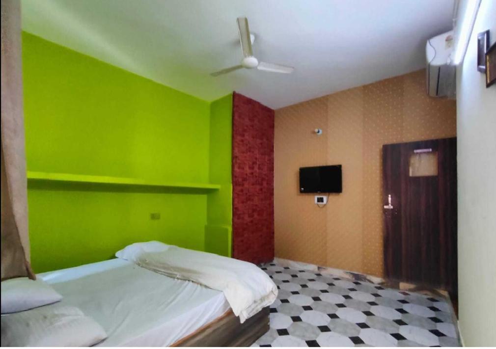 Tsr By Wb Hotel